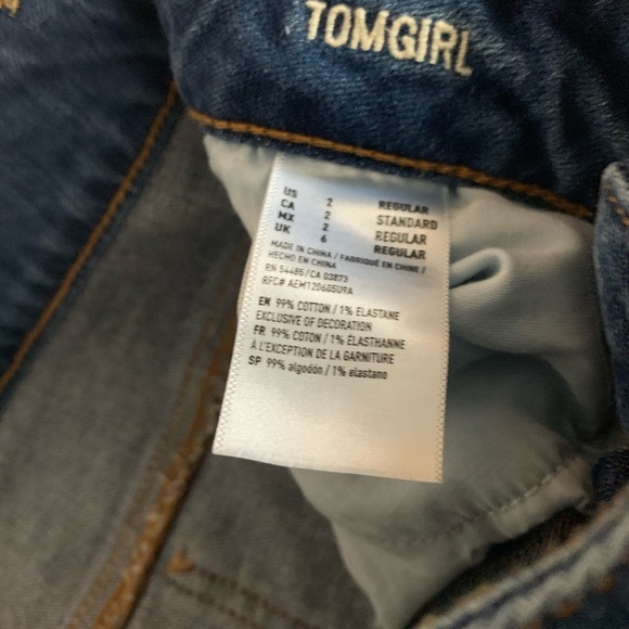 American eagle jeans- size 2 tom girl - Picture 3 of 3